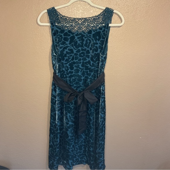 Moulinette Soeurs Anthropologie Velour Floral Blue Silky Midi Style Dress A33 - Picture 2 of 4